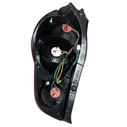 Faro Posterior DER Chevrolet SPARK GT 1200 B12D1 M300 RojoBlanco 2013-2018 OEM-Faro Posterior DER Chevrolet SPARK GT 1200 B12D1 
