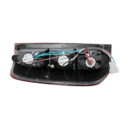 Faro Posterior DER Nissan NAVARA 2500 YD25DDTI D40T 2008-2014 OEM-Faro Posterior DER Nissan NAVARA 2500 YD25DDTI D40T 2008-2014 