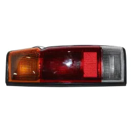 Faro Posterior DER Nissan FIERA D21 2000 2400 2700 NA20 Z20S KA24E Z24 TD27 Depo