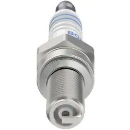 Bujia Niquel UR2CC Moto DR10mm LR19mm Luz0.7mm CR8E Honda Suzuki Yamaha Bajaj Kawazaki Bosch 0242060501 Bosch-Bujia Niquel UR2CC