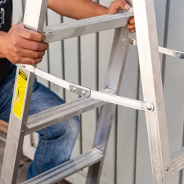 Escaleras Tijera 5 Peldaños con Bandeja T3 Max3m P5.4kg EAluminio, Truper 16743 Truper-Escaleras Tijera 5 Peldaños con Bandeja T