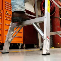 Escaleras de Tijera 3 Peldaños T3 Max2.4m P3.7kg EAluminio, Truper 16741 Truper-Escaleras de Tijera 3 Peldaños T3 Max2.4m P3.7kg