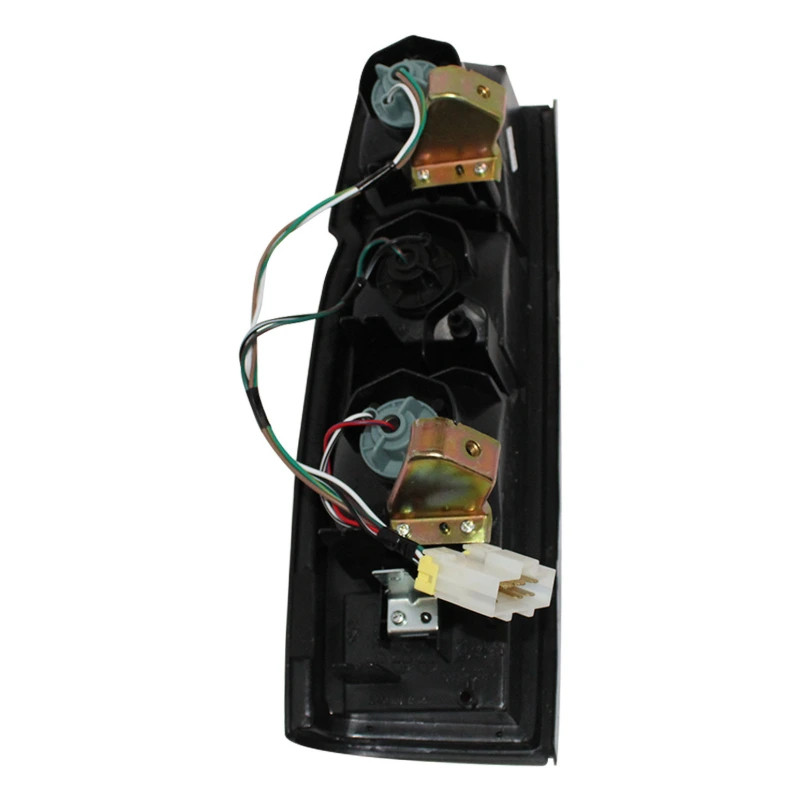 Faro Posterior DER Nissan Frontier D22 KA24DE YD25DDTI TD27 4x2 2003-2011 Depo