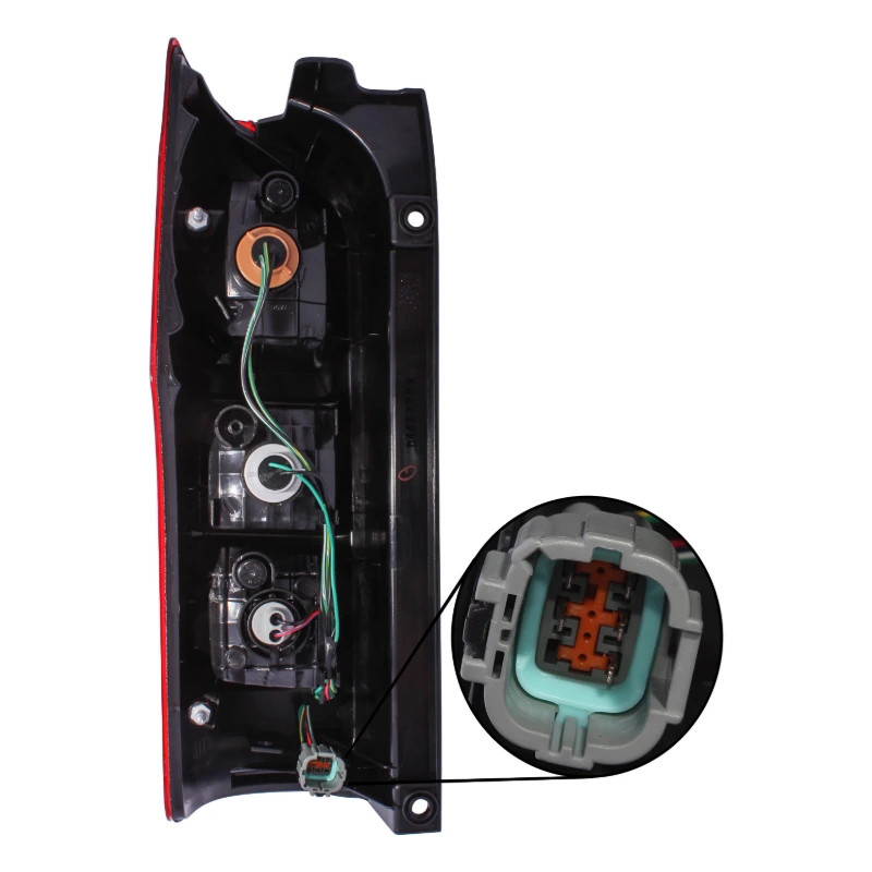 Faro Posterior DER Nissan Urvan NV350 YD25DDTI E26 2013-2018 Depo