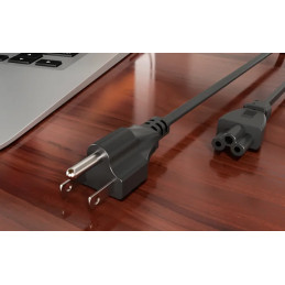 Cable de Poder Acoplador Xtech XTC-120 3 Pines C5 Coupler NEMA 5-15P, 1.8 Metros