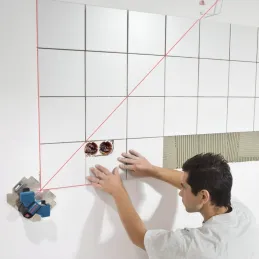 Nivel Laser de Lineas Bosch GTL 3, 3 Puntos Alcance 20m lineas en 45 y 90 precisa y rápida de cerámicos, porcelanato y mosaicos 