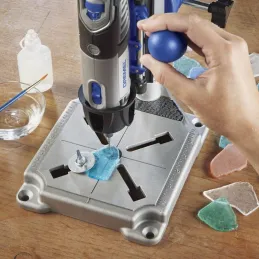 Soporte Vertical Giratorio Dremel 220, Puesto de Trabajo WorkStation permite taladrar verticalmente o en ángulo Dremel-Soporte V