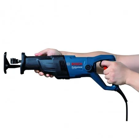 Sierra Sable Bosch GSA 120 1200W CC Bosch-Sierra Sable Bosch GSA 120 1200W CC Incluye:  Hoja Sierra Sable S1126 BEF Llave hexago